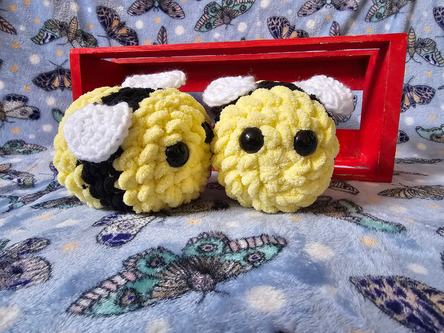 MADE TO ORDER: Bumbling Bubble Bee
