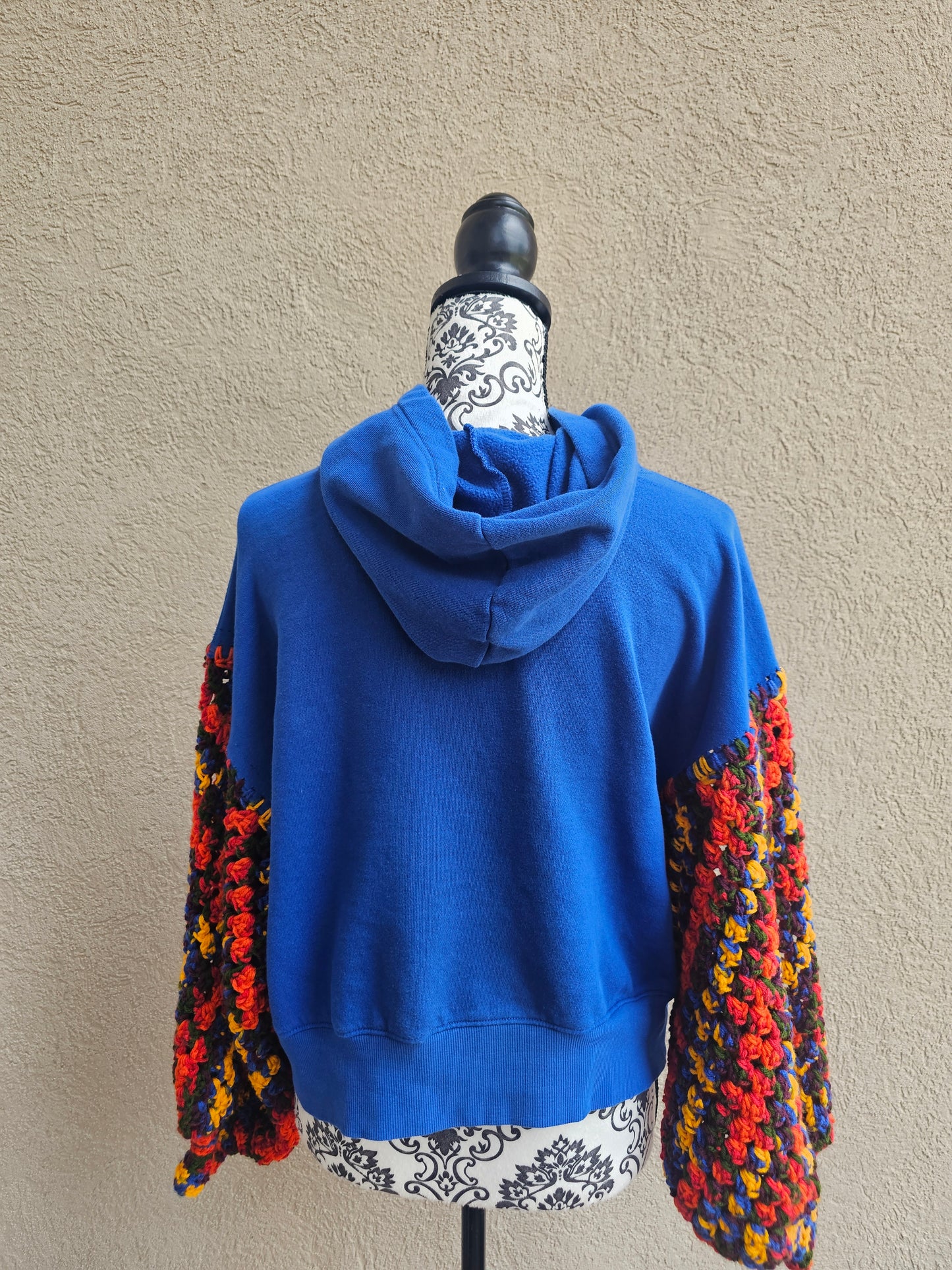 Upcycled Hoodie with Crochet Sleeves - Sporty Vibes