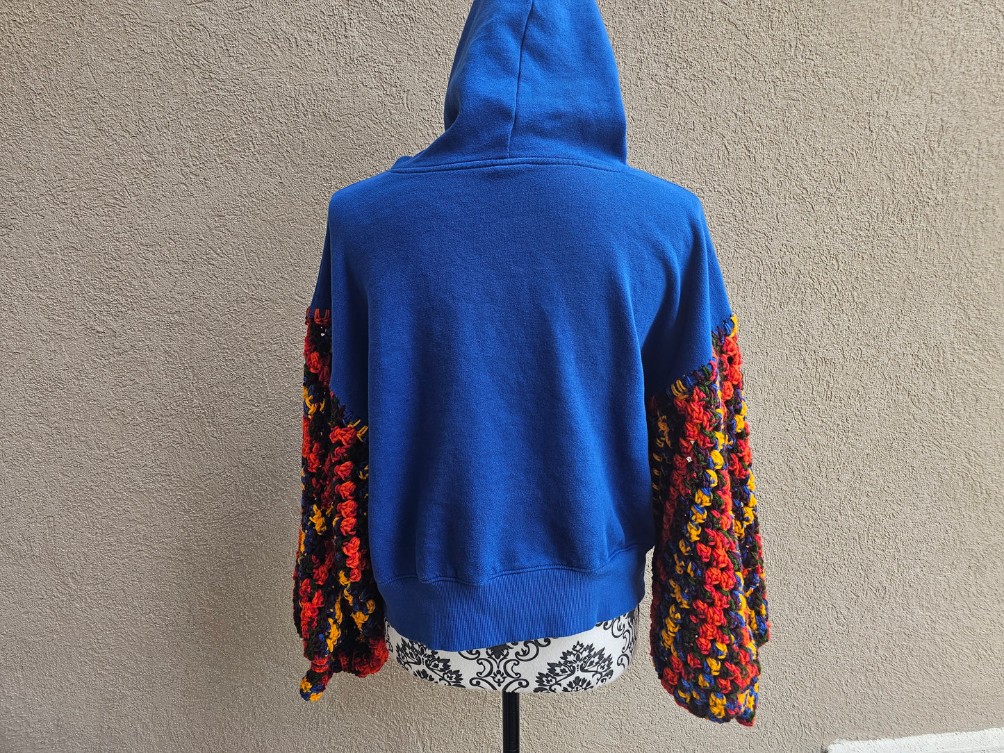 Upcycled Hoodie with Crochet Sleeves - Sporty Vibes